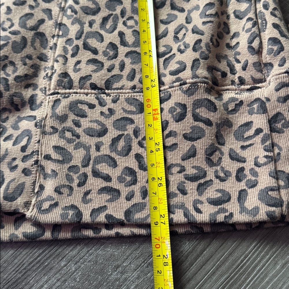 Abercrombie & Fitch Soft Collection Leopard Cheetah Print Cardigan Sweater Small - Picture 5 of 6